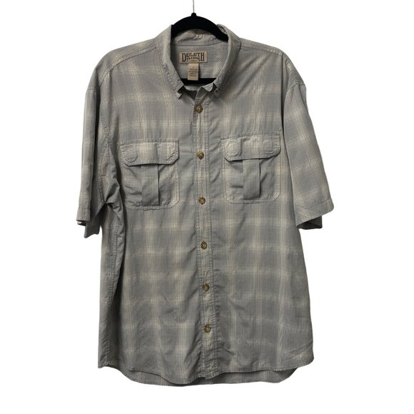 DULUTH TRADING CO SHIRT MENS L PLAID BUTTON DOWN LIGHTWEIGHT GRAY POCKETS HIKING - Picture 1 of 11